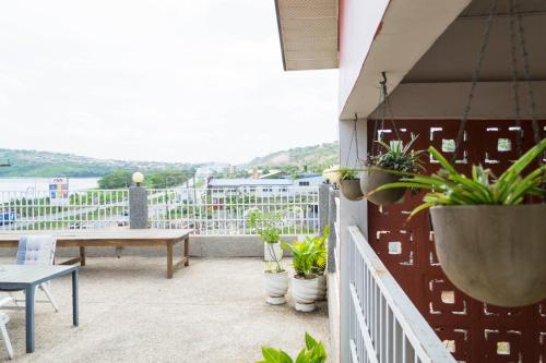 beranda/teres, Cheers Guesthouse in Mallam beranda/teres, Cheers Guesthouse in Mallam