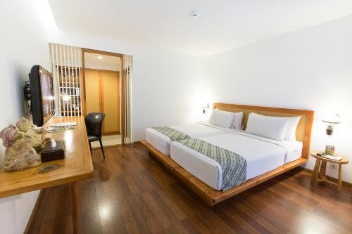 Gumilang Regency Hotel by Gumilang Hospitality near Jendela Alam Gumilang Regency Hotel by Gumilang Hospitality near Jendela Alam