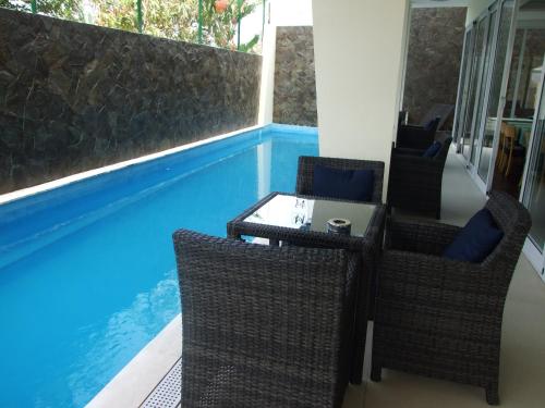 Zwembad, BLUE MARLIN HOTEL in Mindelo Zwembad, BLUE MARLIN HOTEL in Mindelo