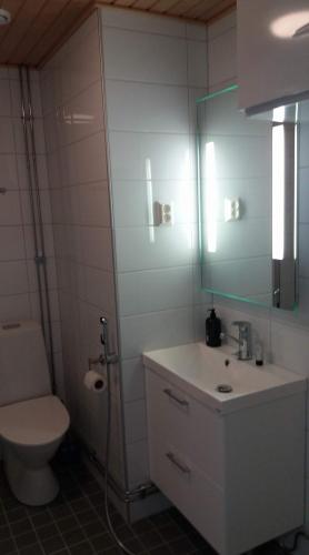 Bathroom, MR Apartments in Vaasa Bathroom, MR Apartments in Vaasa
