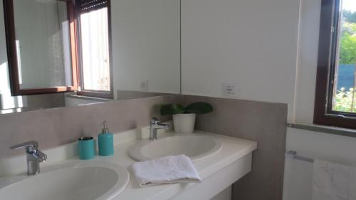Bathroom, B&B Casa Soresina in Offagna Bathroom, B&B Casa Soresina in Offagna
