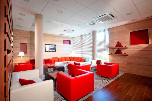 gedeelde lounge/tv-ruimte, Campanile Hotel Wroclaw Centrum in Wroclaw Suburbs gedeelde lounge/tv-ruimte, Campanile Hotel Wroclaw Centrum in Wroclaw Suburbs