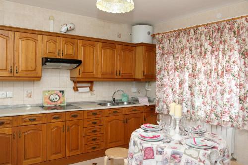 La Hojarasca in Cuevas Del Valle La Hojarasca in Cuevas Del Valle