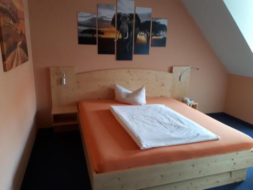 Hotel Zum Schwarzen Bar in Hermsdorf Hotel Zum Schwarzen Bar in Hermsdorf