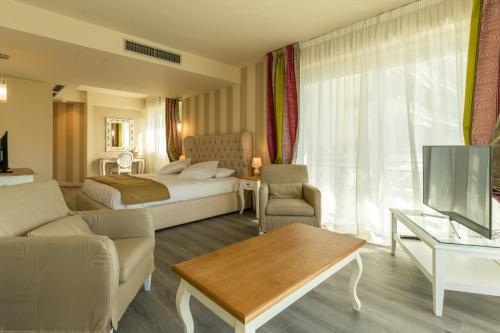 La Dolce Vita Hotel in Menton La Dolce Vita Hotel in Menton