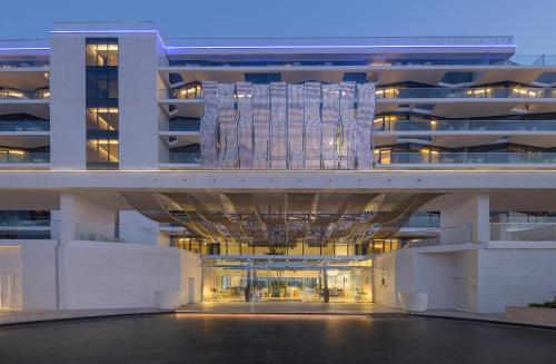 Exterior view, The Retreat Palm Dubai - MGallery in Palm Jumeirah Exterior view, The Retreat Palm Dubai - MGallery in Palm Jumeirah