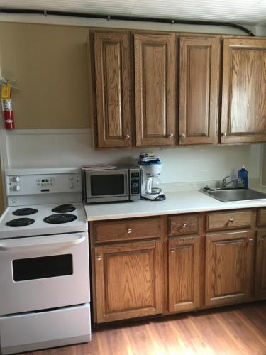 This photo about Edgewater Inn shared on HyHotel.com