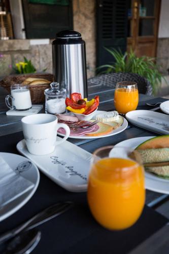 This photo about Hostal Villa Primavera shared on HyHotel.com