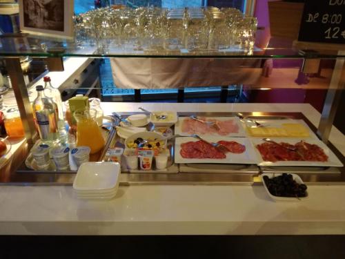 อาหารและเครื่องดื่ม, Hotel La Caleche in ดูบาย อาหารและเครื่องดื่ม, Hotel La Caleche in ดูบาย