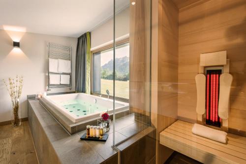 Bathroom, Klosterhof – Alpine Hideaway & Spa in Bayerisch Gmain Bathroom, Klosterhof – Alpine Hideaway & Spa in Bayerisch Gmain