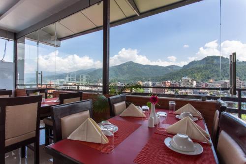 Mat och dryck, Bodhi Suites Boutique Hotel and Spa in Pokhara Mat och dryck, Bodhi Suites Boutique Hotel and Spa in Pokhara