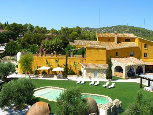 This photo about Villa Avinguda de Can Trabal shared on HyHotel.com