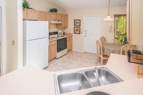 在meiguo.com看到的Whispering Oaks Villas by IPG的介绍图片