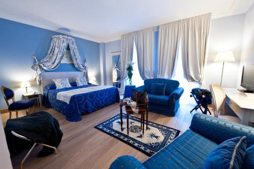 OSTUNI PALACE - Hotel Bistrot & SPA in Ostuni OSTUNI PALACE - Hotel Bistrot & SPA in Ostuni