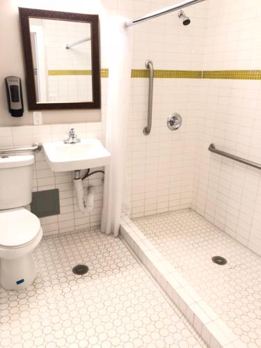Bathroom, Bay Hotel in San Francisco Downtown Bathroom, Bay Hotel in San Francisco Downtown