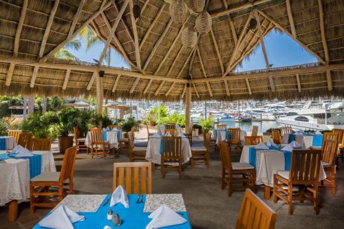 餐廳, 火烈鳥瓦拉塔碼頭酒店 (Flamingo Vallarta Hotel & Marina) in 瓦拉塔港 餐廳, 火烈鳥瓦拉塔碼頭酒店 (Flamingo Vallarta Hotel & Marina) in 瓦拉塔港