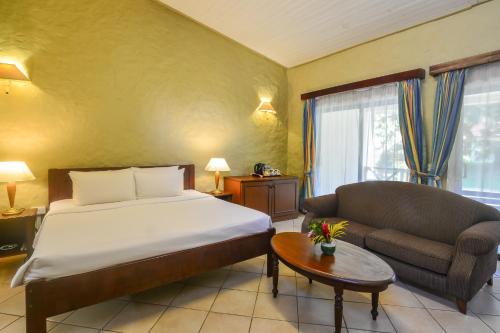 Berjaya Praslin Resort in Сейшельские Острова Berjaya Praslin Resort in Сейшельские Острова