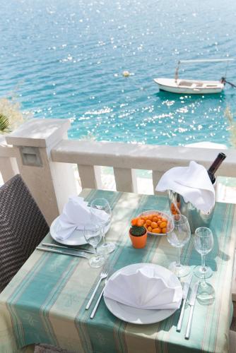 Essen und Erfrischungen, Hotel Nova in Neum Essen und Erfrischungen, Hotel Nova in Neum