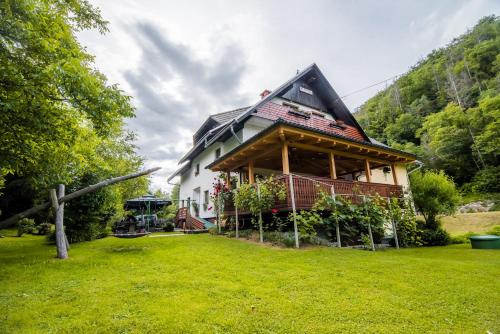 Játszótér, Bed & Breakfast Hisa Resje in Bohinjska Bistrica Játszótér, Bed & Breakfast Hisa Resje in Bohinjska Bistrica