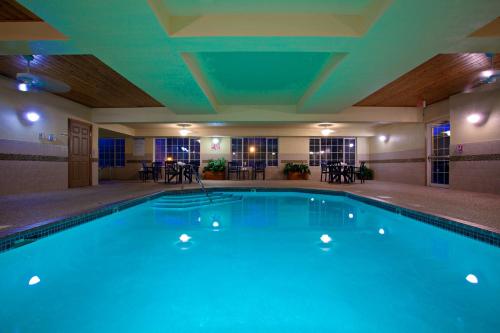 Úszómedence, Country Inn & Suites by Radisson, Minneapolis/Shakopee in Shakopee (MN) Úszómedence, Country Inn & Suites by Radisson, Minneapolis/Shakopee in Shakopee (MN)