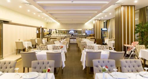 Makanan dan Minuman, The Grand Mira Hotel in Kartal Makanan dan Minuman, The Grand Mira Hotel in Kartal