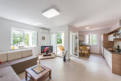 ห้องครัว, FEWO Villa Adria in บารุซิซี ห้องครัว, FEWO Villa Adria in บารุซิซี