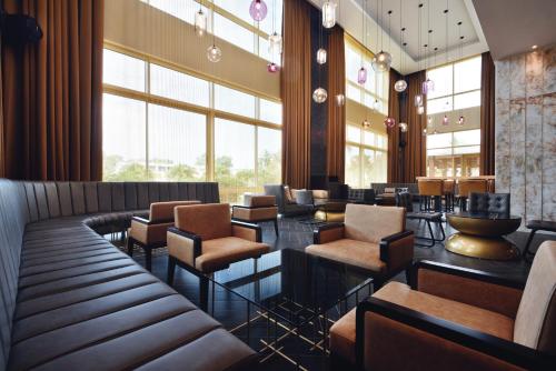 Bar/lounge, Mövenpick Ambassador Hotel Accra in Accra Bar/lounge, Mövenpick Ambassador Hotel Accra in Accra