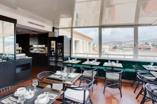 餐飲選擇, 坎城大學中心酒店 (Hotel Cannes Centre Univers) in 坎城市中心 餐飲選擇, 坎城大學中心酒店 (Hotel Cannes Centre Univers) in 坎城市中心