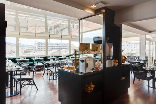 Храна и напитки, Hotel Cannes Centre Univers in Кан Храна и напитки, Hotel Cannes Centre Univers in Кан