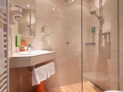 This photo about Hotel Victoria Nurnberg shared on HyHotel.com