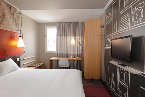 This photo about ibis Epernay Centre Ville shared on HyHotel.com