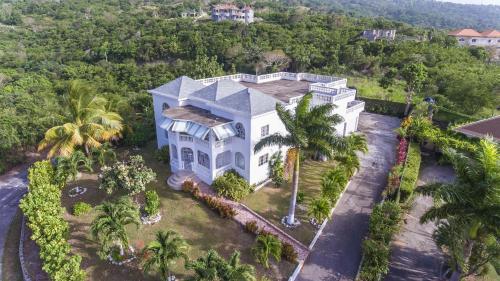 Queen Elizabeth House, Montego Bay Queen Elizabeth House, Montego Bay