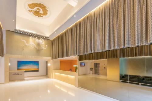 Lobby, Silka Far East Hotel in Tsuen Wan Lobby, Silka Far East Hotel in Tsuen Wan