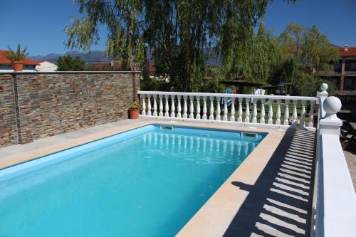 Úszómedence, Posadas De Granadilla in Zarza de Granadilla Úszómedence, Posadas De Granadilla in Zarza de Granadilla