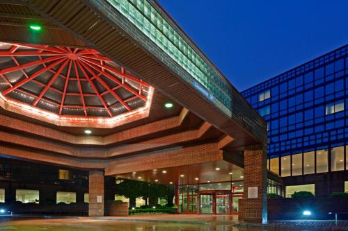 출입구, 라과디아 플라자 호텔 (Laguardia Plaza Hotel) in 라과디아 공항 출입구, 라과디아 플라자 호텔 (Laguardia Plaza Hotel) in 라과디아 공항
