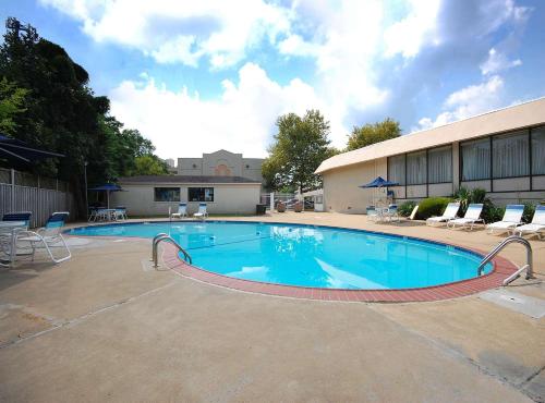 Swimming pool, Hotel Pentagon in Arlington (VA) Swimming pool, Hotel Pentagon in Arlington (VA)