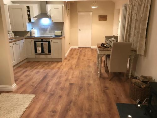 Thrush Nest Cottages - Wren Cottage sleeps 4, 2 bedrooms & Stable Cottage sleeps 2, 1 bedroom in 哈比 Thrush Nest Cottages - Wren Cottage sleeps 4, 2 bedrooms & Stable Cottage sleeps 2, 1 bedroom in 哈比