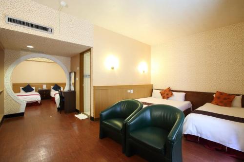 Chiayi Crown Hotel near The Hinoki Village Chiayi Crown Hotel near The Hinoki Village