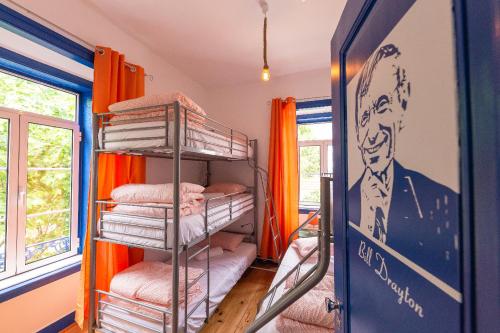 Help Yourself Hostels - Parede in ปาเรเด Help Yourself Hostels - Parede in ปาเรเด
