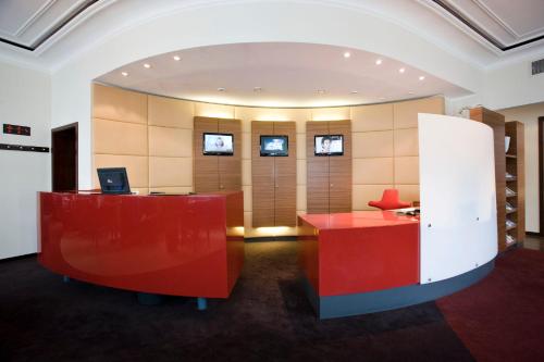 大堂, Graefrather Hof酒店 (Hotel Graefrather Hof) in 索林根 大堂, Graefrather Hof酒店 (Hotel Graefrather Hof) in 索林根