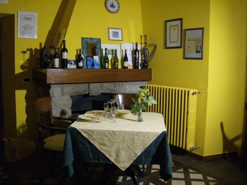 Bar/lounge, La Locanda di Castromediano in Castelmezzano Bar/lounge, La Locanda di Castromediano in Castelmezzano