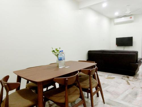 Taiping Cozy Homestay II in Simpang Taiping Cozy Homestay II in Simpang