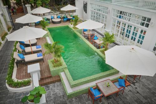 Swimming pool, Manoir Des Arts Hotel in Haiphong Swimming pool, Manoir Des Arts Hotel in Haiphong