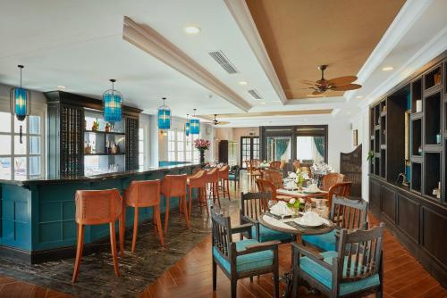 Restaurant, Manoir Des Arts Hotel in Haiphong Restaurant, Manoir Des Arts Hotel in Haiphong