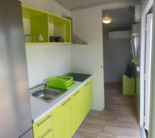 kuhinja, Simonai Mobile Homes in Bovec kuhinja, Simonai Mobile Homes in Bovec