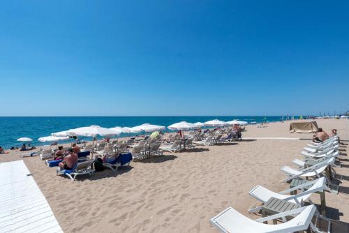 شاطئ, Hotel Mar i Sol in كوستا برافا ي ماريسمى شاطئ, Hotel Mar i Sol in كوستا برافا ي ماريسمى