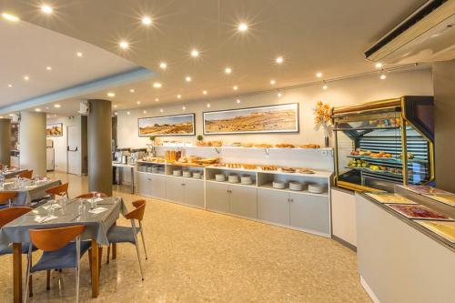 Food and beverages, Hotel Santamaria in Tudela Food and beverages, Hotel Santamaria in Tudela