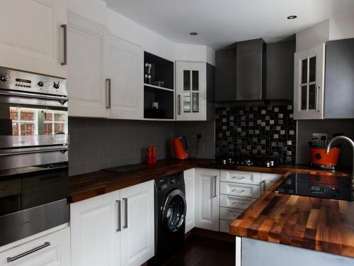 This photo about Durham House shared on HyHotel.com