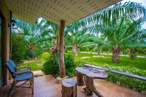 ระเบียง/ชานเรือน, ปาล์ม ปราน รีสอร์ท (Palm Pran Resort) in ปราณบุรี ระเบียง/ชานเรือน, ปาล์ม ปราน รีสอร์ท (Palm Pran Resort) in ปราณบุรี