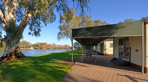 This photo about Riverbend Caravan Park Renmark shared on HyHotel.com